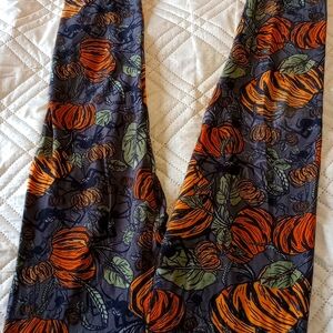 LulaRoe leggings (one size)
